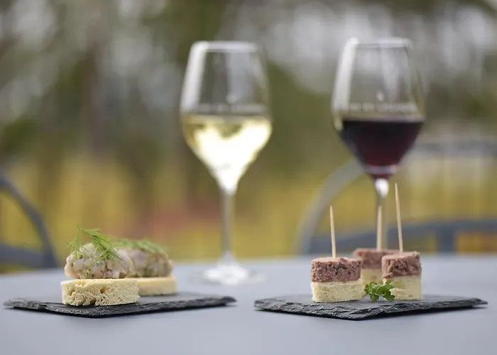 Bed & Breakfast Chateau Rochefort 4*