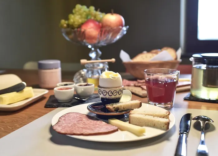 Chateau Rochefort Bed & Breakfast Allaman