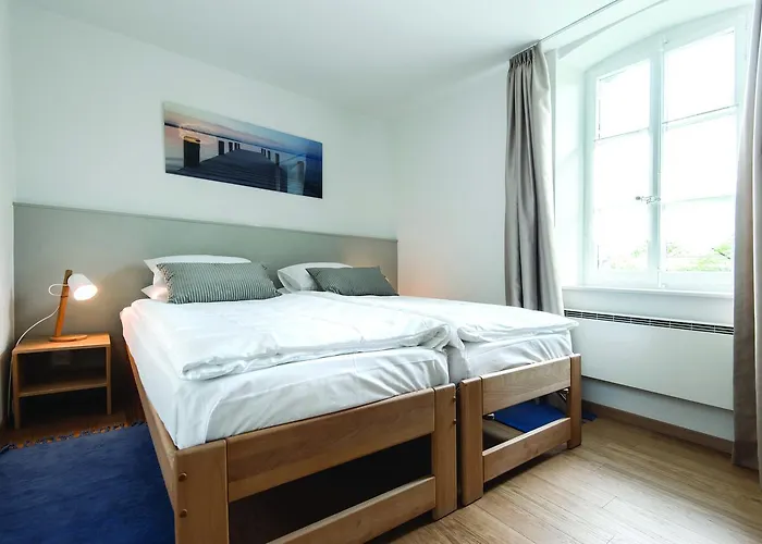 Chateau Rochefort Bed & Breakfast 4*