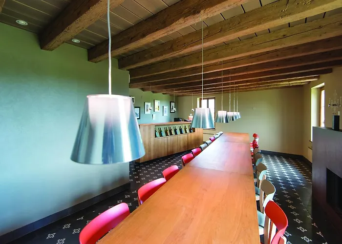 샤토 로슈포르 4*