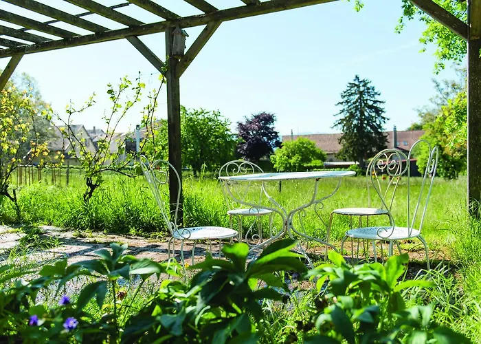 Bed & Breakfast Chateau Rochefort 4*